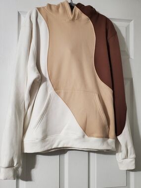 AEMI+CO Colorblock Hoodie